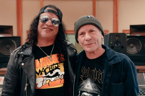 🎸 Bruce Dickinson e Slash juntos em estúdio? Foto explode entre fãs e levanta suspeitas de colaboração histórica!